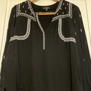Lucky Brand Long Sleeve Black with White Embroidery Top Blouse Size Small